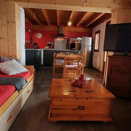 Montagne Pyrenees Chalet